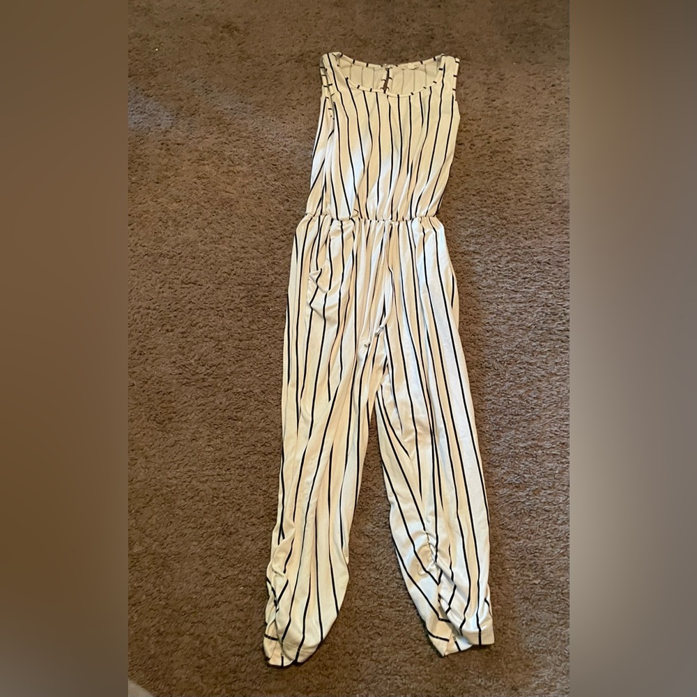 Heart Hips Black and White Jumpsuit Relaxed Fit